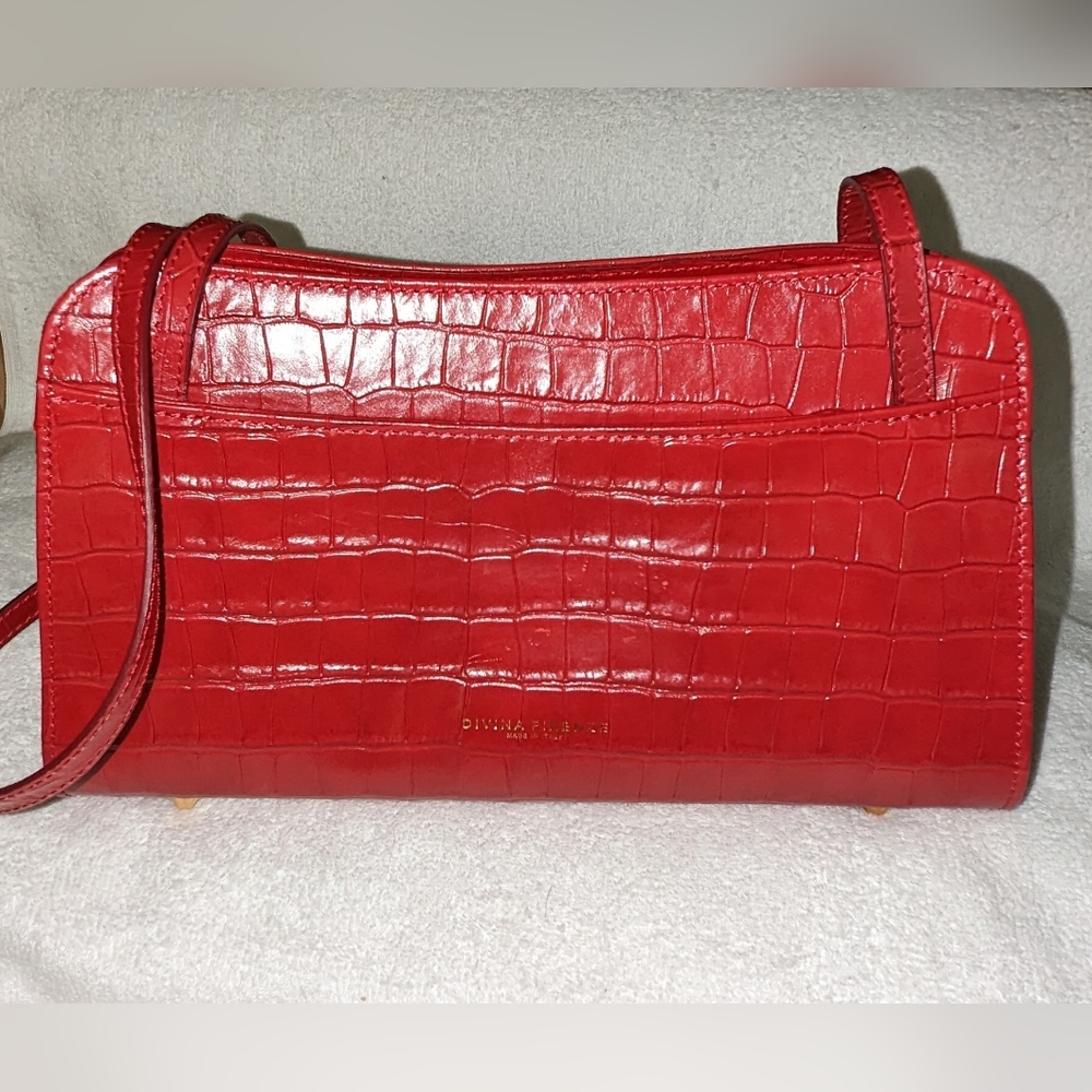 Divine Firenze red Italian leather shoulder bag
